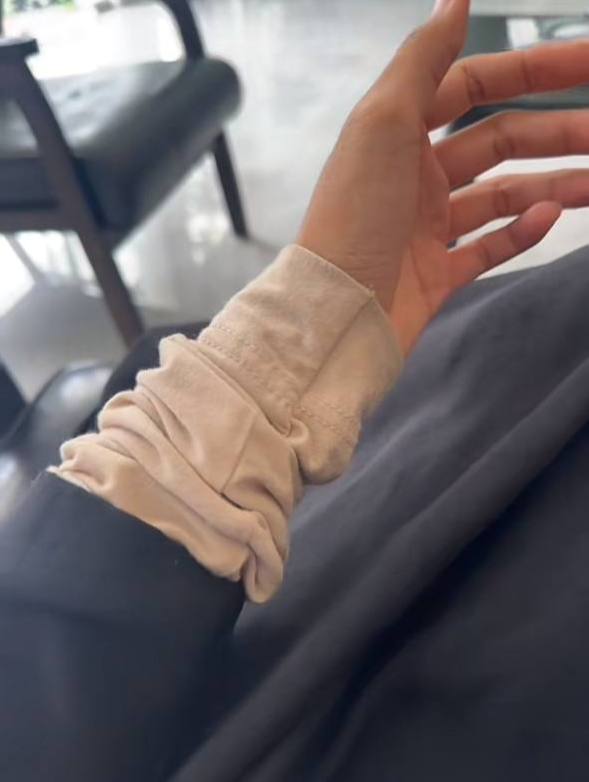 Handsock Mudah Longgar
